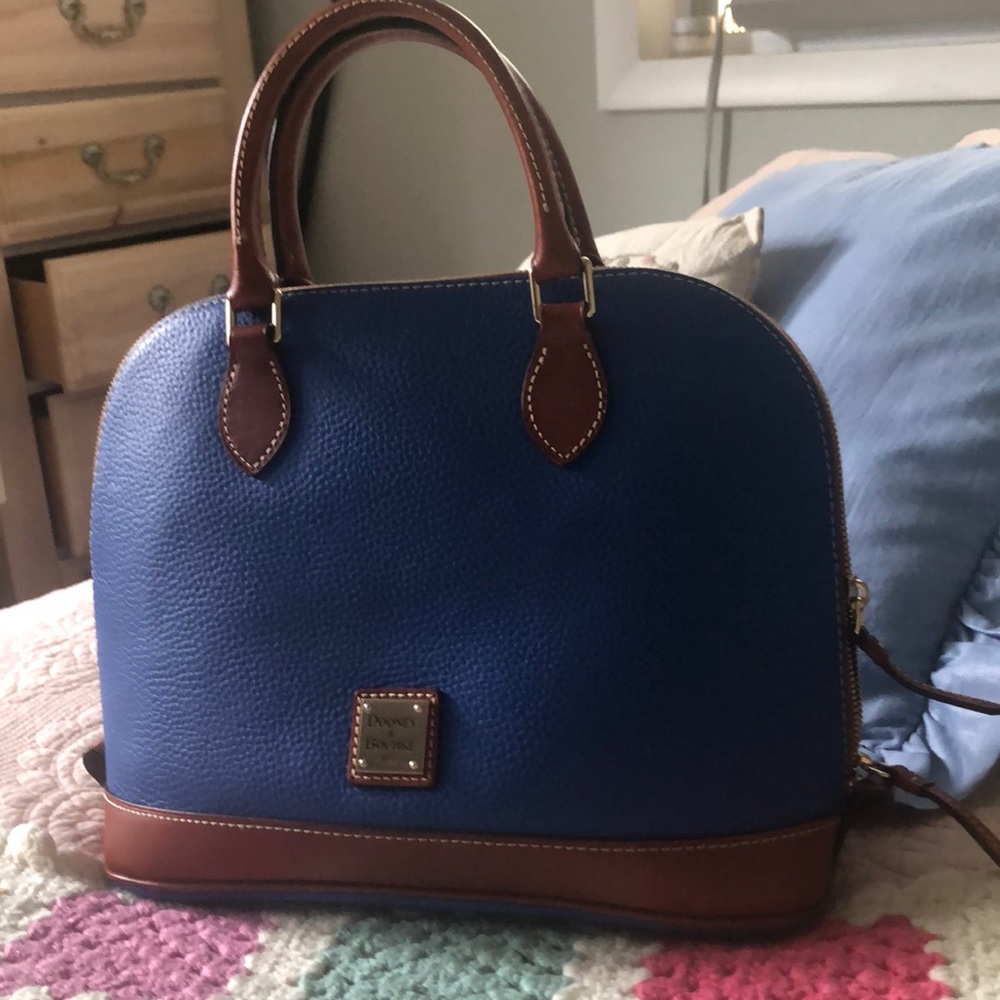 Dooney & Bourke Handbag